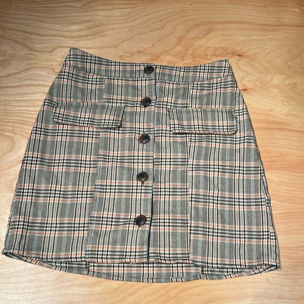 Urban Outfitters plaid mini skirt. Size XS